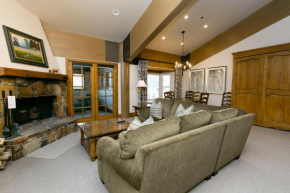 Luxury Three Bedroom Suite with Three Kings apartment hotel